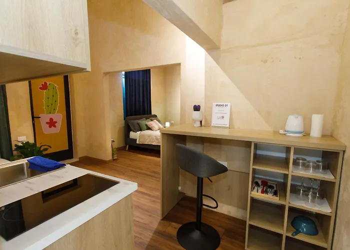 Studio31apartments Center شقة *